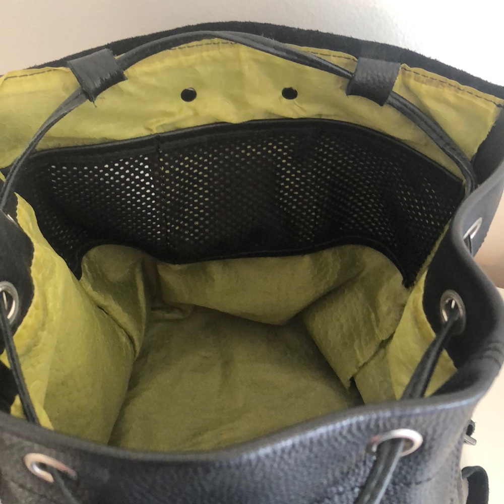 BLACK LEATHER BACKPACK - Picture 4 of 6